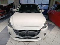 Gebraucht Mazda 2 Exclusive-Line 90 PS (66 kW) 2015 Weiß Limousine