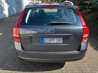 Gebraucht Kia Ceed 90 PS (66 kW) 2010 Grau Kleinwagen