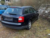 Second-hand Audi A4 131 CP (96 kW) 2001 Albastru Break