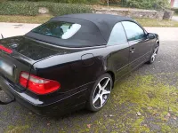 Gebraucht Mercedes CLK320 218 PS (160 kW) 2001 Schwarz Cabrio
