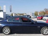 Second-hand BMW 525 204 CP (150 kW) 2011 Albastru Berlinǎ