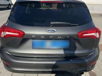 Second-hand Ford Focus Active 125 CP (91 kW) 2020 Gri Break