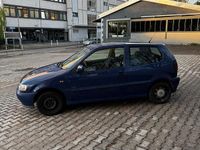 Gebraucht VW Polo 50 PS (36 kW) 1999 Blau Kleinwagen