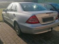 Second-hand Mercedes C180 143 CP (105 kW) 2002 Berlinǎ