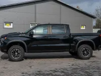 Neu Chevrolet Silverado 426 PS (313 kW) 2026 Schwarz SUV