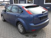 Gebraucht Ford Focus Titanium 101 PS (74 kW) 2005 Jeans (metallic) Limousine