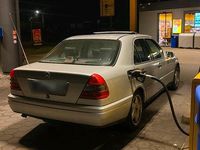 Gebraucht Mercedes C280 193 PS (141 kW) 1993 Silber Limousine