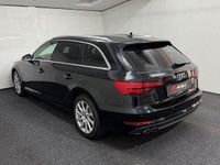 Gebraucht Audi A4 Basis 218 PS (160 kW) 2016 Schwarz Kombi