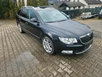 Gebraucht Skoda Superb Elegance 200 PS (147 kW) 2011 Schwarz Kombi