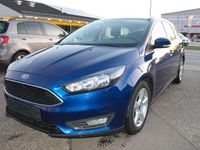 Gebraucht Ford Focus Titanium 125 PS (91 kW) 2015 Blau Limousine