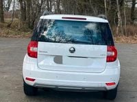 Gebraucht Skoda Yeti 104 PS (76 kW) 2015 Weiß SUV