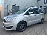 Gebraucht Ford Tourneo 95 PS (69 kW) 2015 Silber Van / Kleinbus
