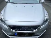 Gebraucht Volvo V40 122 PS (89 kW) 2016 Silber Limousine