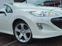 Gebraucht Peugeot 308 CC Platinum 156 PS (114 kW) 2010 Weiß Cabrio