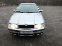 Gebraucht Skoda Octavia 102 PS (75 kW) 2003 Silber Limousine