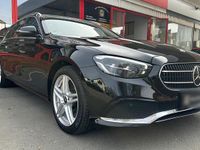 Gebraucht Mercedes E300 197 PS (144 kW) 2022 Schwarz Kombi