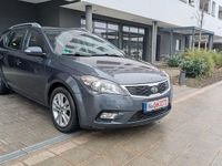 Gebraucht Kia Ceed DREAM-TEAM Edition 116 PS (85 kW) 2011 Grau Kleinwagen
