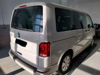 Gebraucht VW Multivan Family 150 PS (110 kW) 2022 6u ascotgrau Van