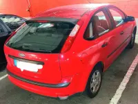 Gebraucht Ford Focus Titanium 116 PS (85 kW) 2006 Rot Limousine