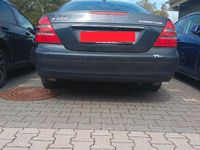 Second-hand Mercedes E200 163 CP (119 kW) 2004 Negru Berlinǎ