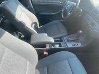 Gebraucht BMW 320 170 PS (125 kW) 2005 Grau Kombi