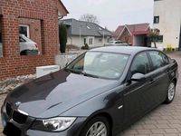 Gebraucht BMW 318 129 PS (94 kW) 2007 Grau Limousine