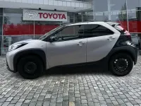 Gebraucht Toyota Aygo X Edition 72 PS (52 kW) 2025 Light purple silver / night SUV