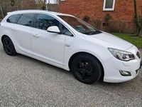 Gebraucht Opel Astra 140 PS (102 kW) 2011 Weiß Kombi