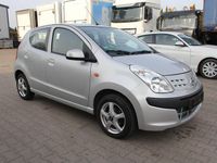 Gebraucht Nissan Pixo 68 PS (50 kW) 2011 Silber Kleinwagen