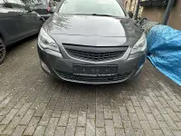 Gebraucht Opel Astra Edition 95 PS (69 kW) 2012 Grau Kombi