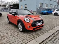 Używany Mini Cooper S 192 KM (141 kW) 2021 Pomarańczowy Hatchback