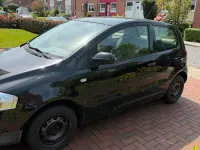 Gebraucht VW Fox 54 PS (39 kW) 2009 Schwarz Kleinwagen