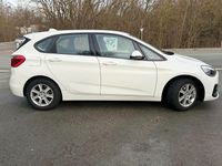 Gebraucht BMW 218 Advantage 140 PS (102 kW) 2019 Weiß Kombi