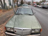Gebraucht Mercedes 200 109 PS (80 kW) 1983 Grün Kombi
