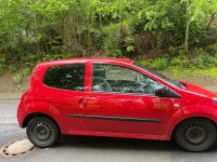 Gebraucht Renault Twingo 75 PS (55 kW) 2011 Rot Kleinwagen