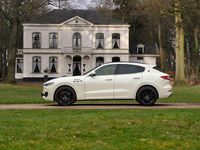 Gebraucht Maserati Levante 430 PS (316 kW) 2018 Weiß SUV