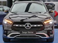 Gebraucht Mercedes GLA180 Progressive 136 PS (100 kW) 2024 Metalliclack kosmosschwarz SUV