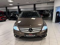 Gebraucht Mercedes B180 122 PS (89 kW) 2012 Grau Van / Kleinbus