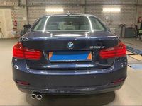 Gebraucht BMW 325 218 PS (160 kW) 2013 Blau Limousine