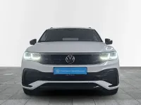 Gebraucht VW Tiguan R-line 200 PS (147 kW) 2024 Weiß SUV