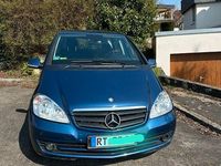 Gebraucht Mercedes A160 Elegance 95 PS (69 kW) 2012 Blau Limousine