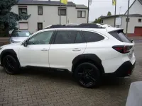 Gebraucht Subaru Outback Platinum 169 PS (124 kW) 2022 Crystal white pearl Kombi