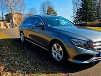 Gebraucht Mercedes E220 194 PS (142 kW) 2017 Grau Kombi