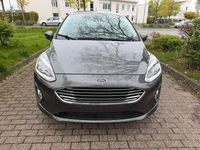 Gebraucht Ford Fiesta 101 PS (74 kW) 2017 Grau Limousine