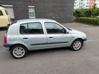Gebraucht Renault Clio 75 PS (55 kW) 2000 Silber Limousine
