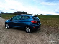 Gebraucht Ford Fiesta 101 PS (74 kW) 2018 Blau Kleinwagen