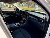 Gebraucht Mercedes GLC220 170 PS (125 kW) 2017 Polarweiss  unilack SUV