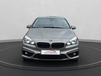 Gebraucht BMW 225 Active Tourer Advantage 224 PS (164 kW) 2017 Silber Van / Kleinbus