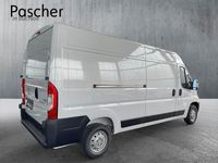 Gebraucht Peugeot Boxer 140 PS (102 kW) 2022 Weiß Van