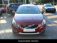 Gebraucht Volvo S60 Summum 203 PS (149 kW) 2010 Rot Limousine